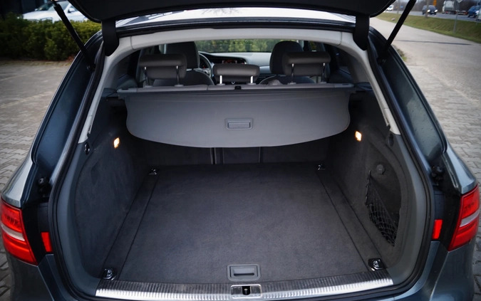 Audi A4 cena 38900 przebieg: 271000, rok produkcji 2012 z Sierpc małe 254